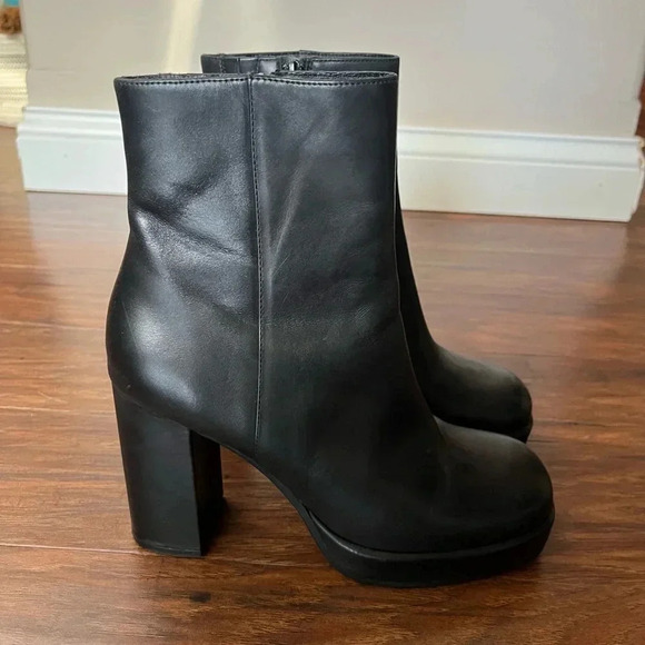 Jeffrey Campbell Black Leather Boots/Booties-NWOT Size 8.5 - Picture 2 of 12